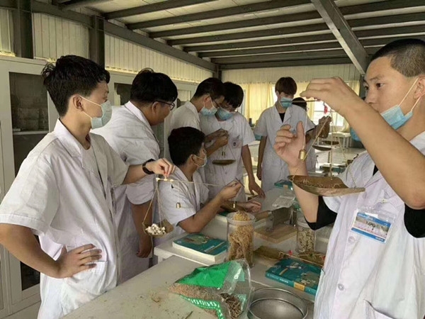 ʯ���f��ʹ�oʿ�WУ���t�W3+3��