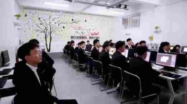 {����̄�3+2��